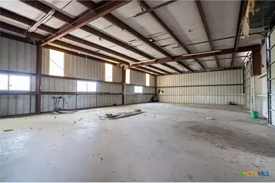 8956 N US Highway 183, Lockhart, TX 78644 - Photo 13