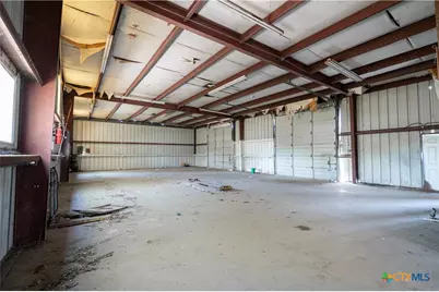 8956 N US Highway 183, Lockhart, TX 78644 - Photo 15