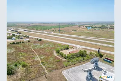 8956 N US Highway 183, Lockhart, TX 78644 - Photo 9
