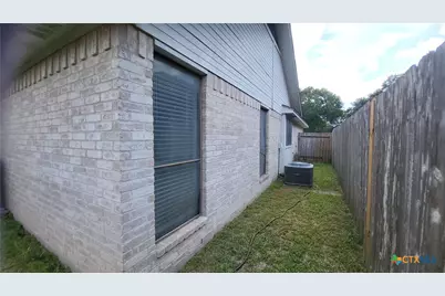 422 Kingwood Drive, Victoria, TX 77901 - Photo 27
