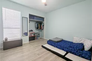 422 Kingwood Dr, Victoria, TX 77901 - Photo 15