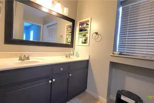 422 Kingwood Dr, Victoria, TX 77901 - Photo 13