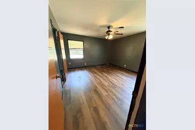 18 E Victory Avenue, Temple, TX 76501 - Photo 13