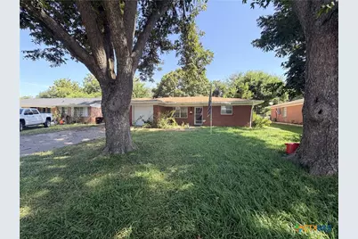 18 E Victory Avenue, Temple, TX 76501 - Photo 5
