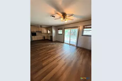 18 E Victory Avenue, Temple, TX 76501 - Photo 9
