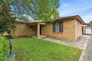 2246 Gruene Rd, New Braunfels, TX 78130 - Photo 3