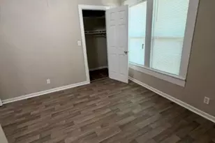 322 W Austin St, Luling, TX 78648 - Photo 13