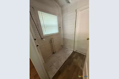 322 W Austin Street, Luling, TX 78648 - Photo 21