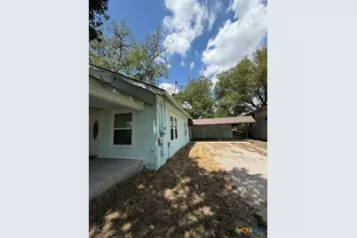 322 W Austin Street, Luling, TX 78648 - Photo 5