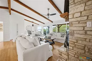 713 Cindy Dr, Canyon Lake, TX 78133 - Photo 9