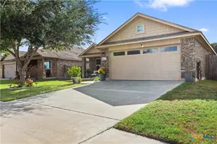 117 Flint Rock Ct, Victoria, TX 77904 - Photo 3