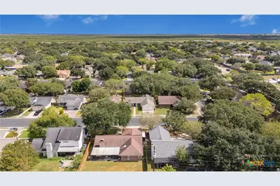 114 Laramie Drive, Victoria, TX 77904 - Photo 9
