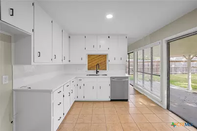 114 Laramie Drive, Victoria, TX 77904 - Photo 17