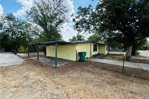 2003 N Guadalupe St, Seguin, TX 78155 - Photo 11