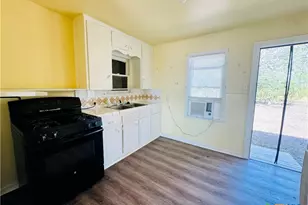 2003 N Guadalupe St, Seguin, TX 78155 - Photo 5
