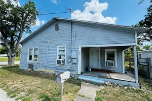 419 Braden St, Seguin, TX 78155 - Photo 1