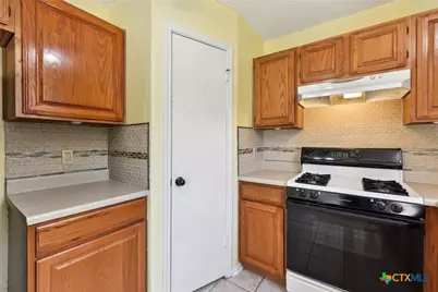 3217 Honeysuckle Drive, Killeen, TX 76542 - Photo 7