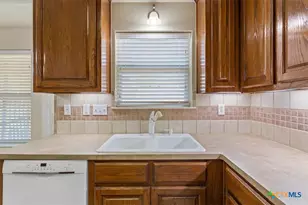 1410 Loving Trl, Belton, TX 76513 - Photo 13