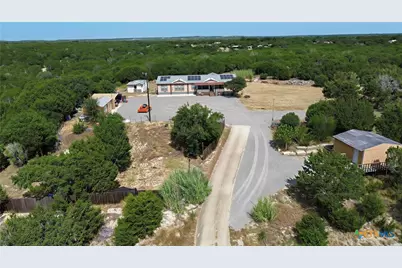 602 County Road 3068, Lampasas, TX 76550 - Photo 9