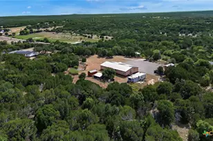 602 County Rd 3068, Lampasas, TX 76550 - Photo 13