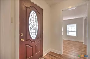 312 N Pearl St, Belton, TX 76513 - Photo 9