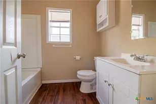306 E Brazos, Victoria, TX 77901 - Photo 9