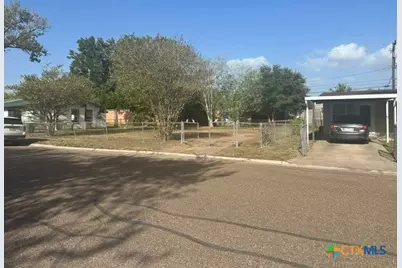 2908 Cedar Street, Victoria, TX 77901 - Photo 3