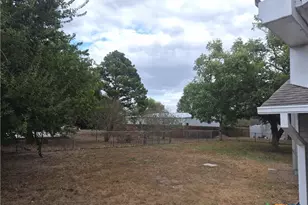 1513 N N Ave B, Shiner, TX 77984 - Photo 11