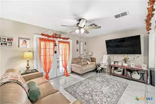 1004 Diomede St, Portland, TX 78374 - Photo 7