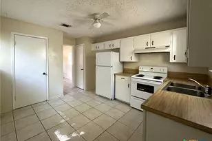 918 Dryden Ave, Copperas Cove, TX 76522 - Photo 5