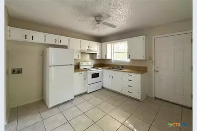 918 Dryden Avenue #B, Copperas Cove, TX 76522 - Photo 3