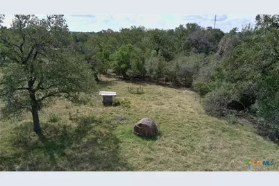 39 Dowdy, Kingsbury, TX 78638 - Photo 7
