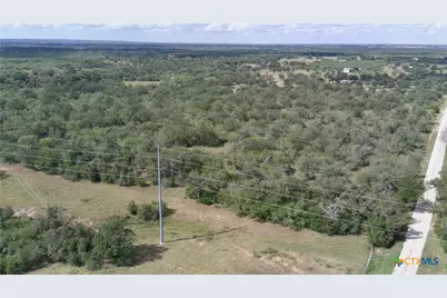 39 Dowdy, Kingsbury, TX 78638 - Photo 5