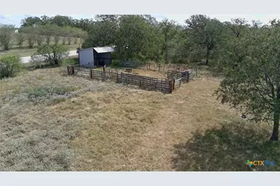 39 Dowdy, Kingsbury, TX 78638 - Photo 1