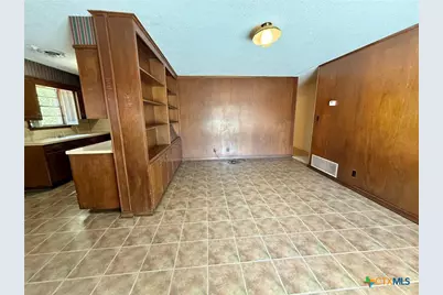 101 Longfellow Lane, Victoria, TX 77904 - Photo 7