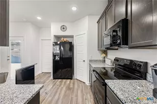 709 Nancy Olivia Cir, Killeen, TX 76542 - Photo 11