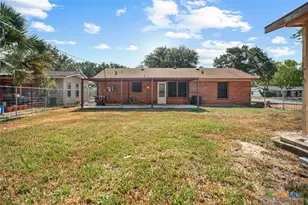 1419 Leon Dr, Port Lavaca, TX 77979 - Photo 21