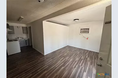 1301 S 19th Street, Temple, TX 76504 - Photo 9
