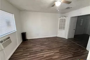 1301 S 19th St, Temple, TX 76504 - Photo 5