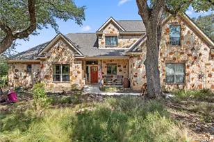 319 Hidden Pointe, New Braunfels, TX 78132 - Photo 3