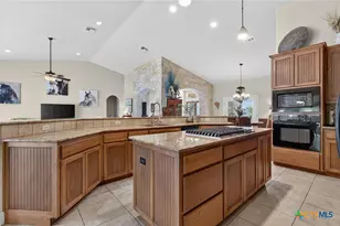287 San Marcos Trail, New Braunfels, TX 78132 - Photo 15