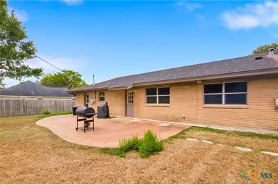 5006 Evergreen Street, Victoria, TX 77904 - Photo 13