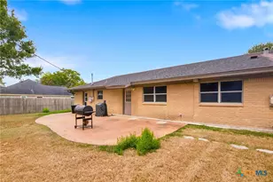 5006 Evergreen St, Victoria, TX 77904 - Photo 13