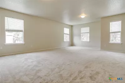 10542 Manor Creek, San Antonio, TX 78245 - Photo 13
