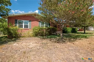930 Co Rd 200, Burnet, TX 78611 - Photo 7