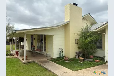408 S Porter Street, Lampasas, TX 76550 - Photo 3