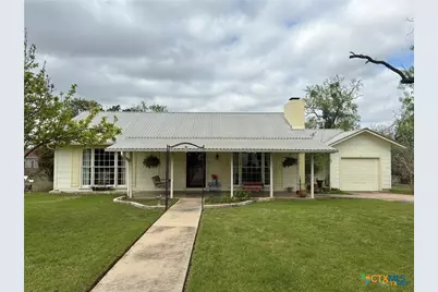408 S Porter Street, Lampasas, TX 76550 - Photo 1