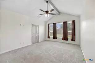 215 Flint Rock Ct, Victoria, TX 77904 - Photo 5