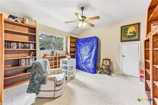 109 Elm Wood Dr, Elgin, TX 78621 - Photo 25