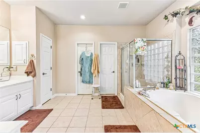 109 Elm Wood Drive, Elgin, TX 78621 - Photo 29